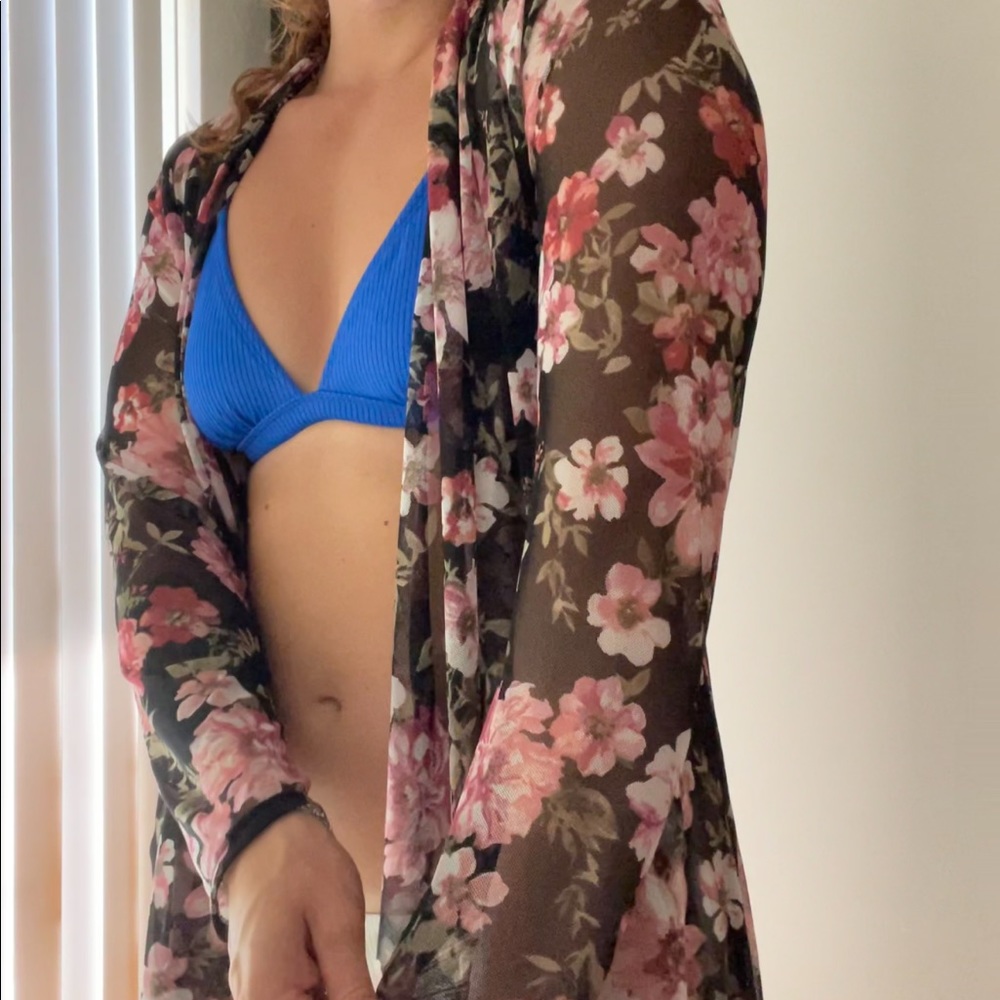 Floral mesh cover/sweater/cardigan